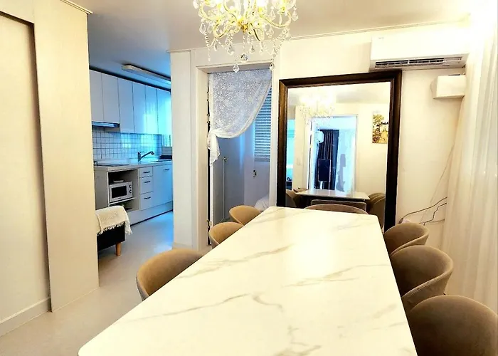 Gasthof Hongik Stay2 3*